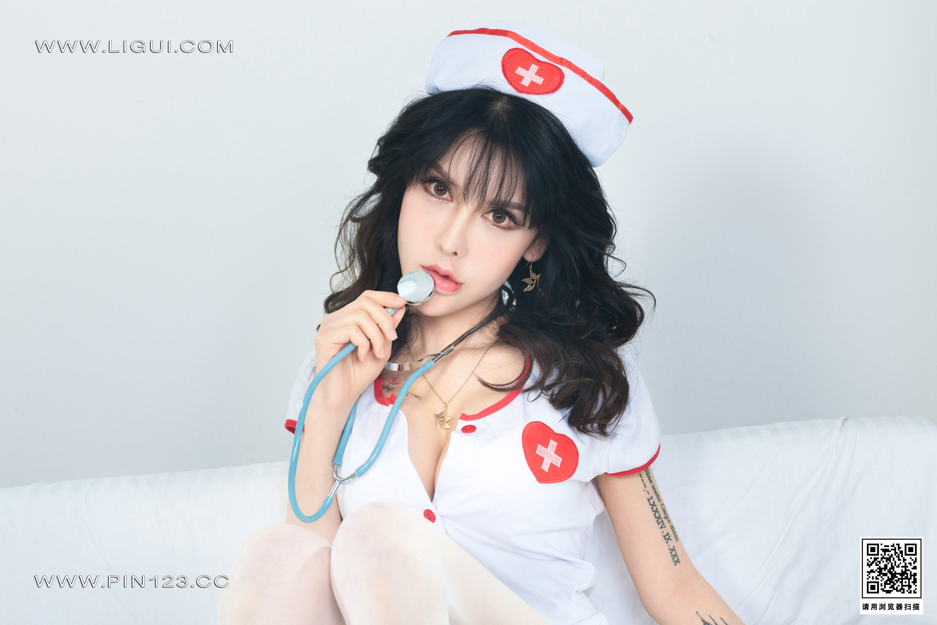 Ligui丽柜  2023.04.17 《白丝天使》 猫猫